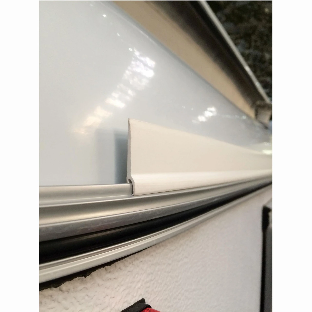 Dometic Eriba Wetterschutzstreifen 1 Dometic Eriba Wetterschutzstreifen