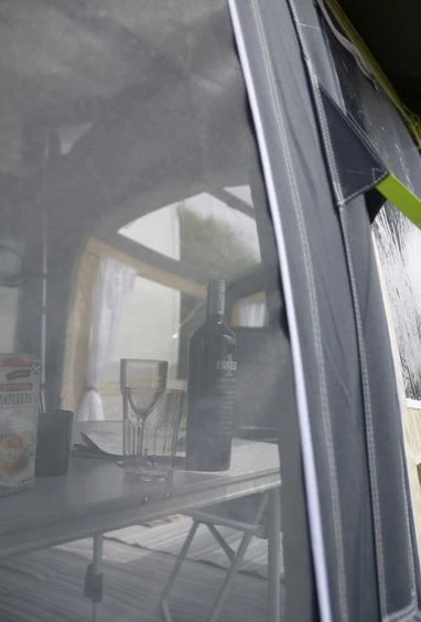 Dometic Club AIR 260 Moskitonetzset 1 Dometic Club AIR 260 Moskitonetzset