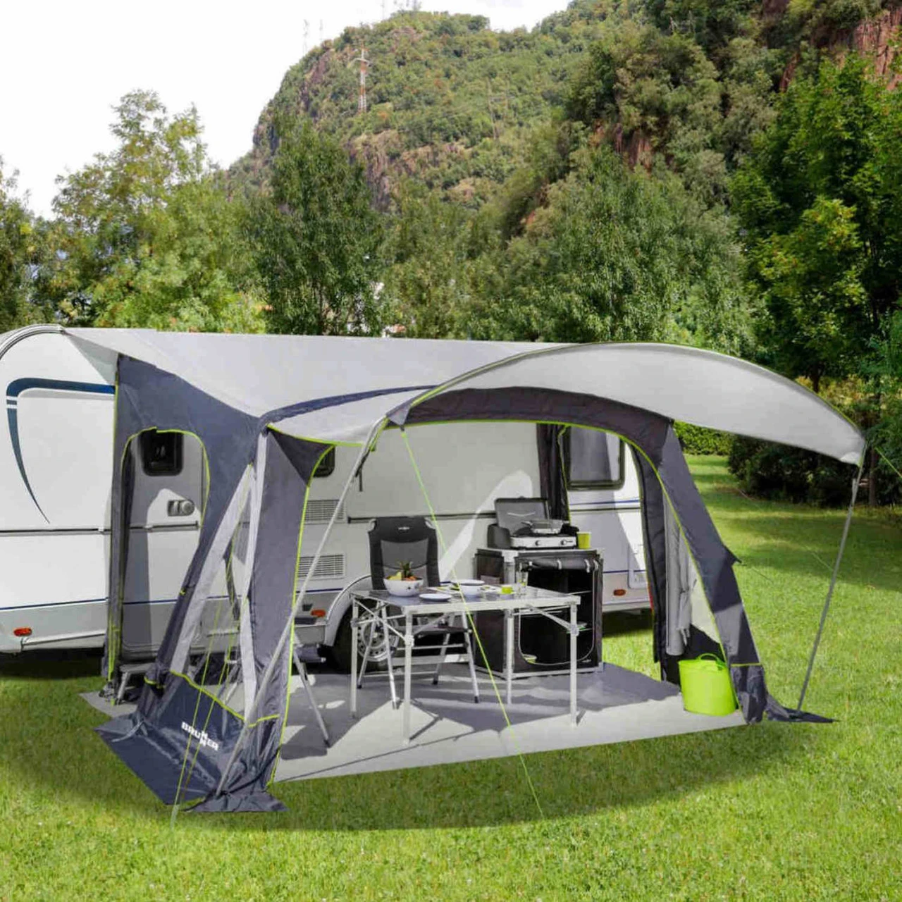 Brunner International Alice Wohnwagenvorzelt 1 Brunner International Alice Wohnwagenvorzelt